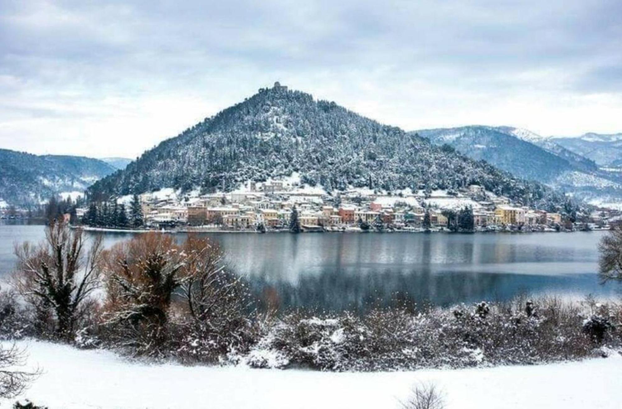 I Segreti Del Lago Piediluco Exteriör bild